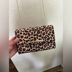 Betsy Johnson Cheetah Crossbody bag